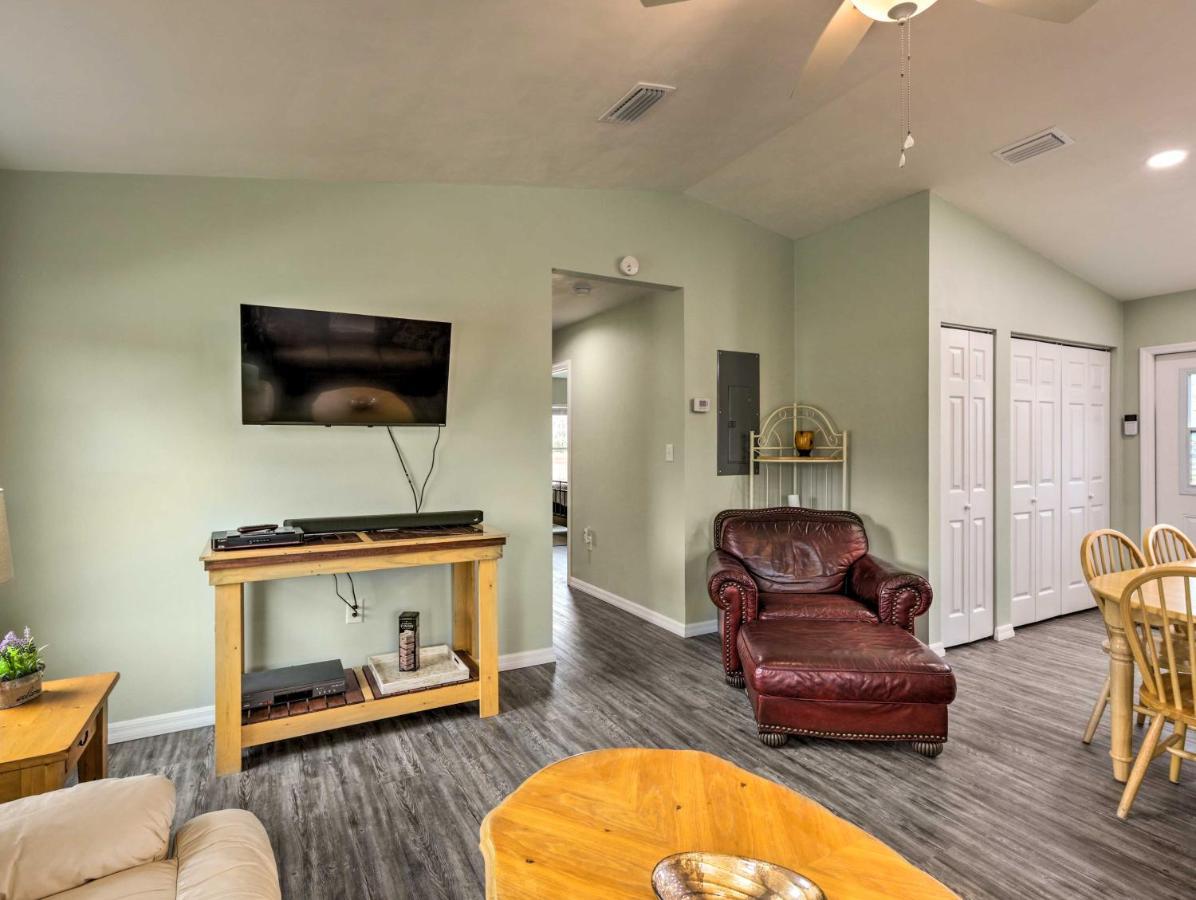 Family-Friendly Home, Walk To Steinhatchee River! Buitenkant foto