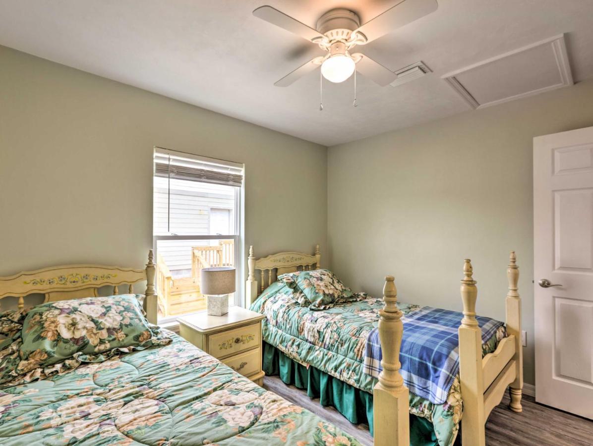 Family-Friendly Home, Walk To Steinhatchee River! Buitenkant foto